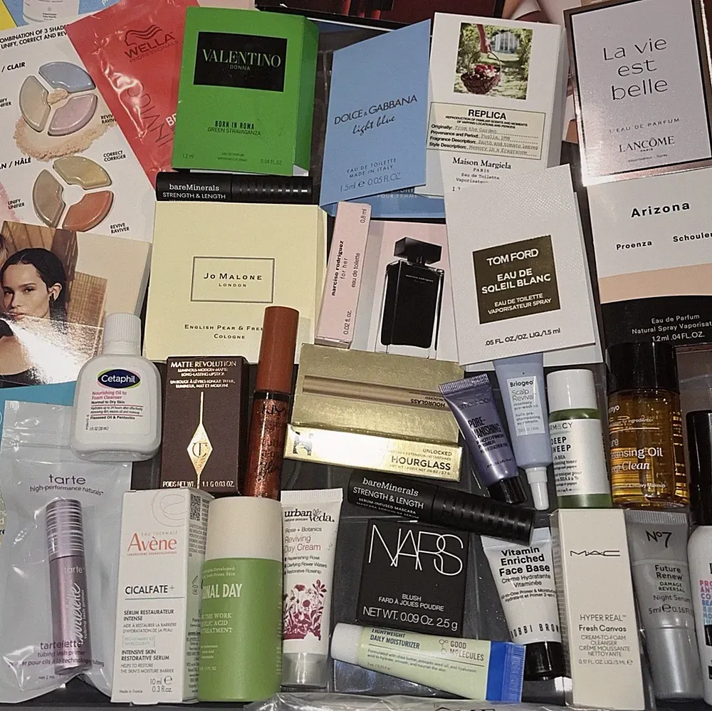High End Makeup Skin Hair Perfume Lot Of 35 Sample Travel Mini Items Untested